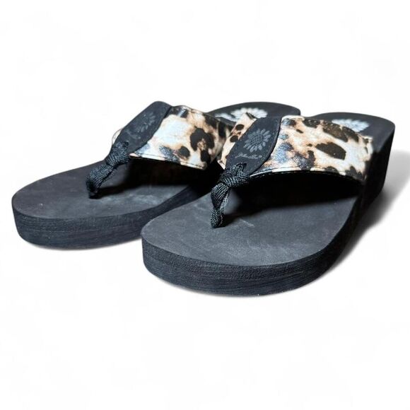 Yellow Box Women's Leopard Print Y2K Wedge Heel Flipflops Size 8 - Picture 1 of 6